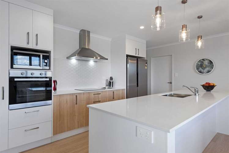 1 Te Ranga Memorial Drive Pyes Pa_8