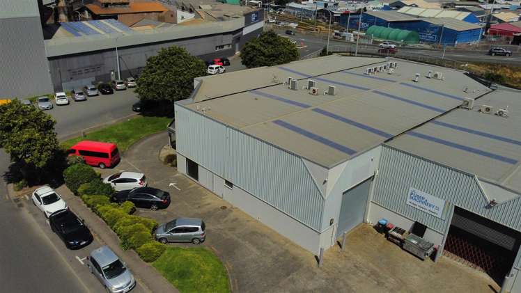 1 McNab Street Penrose_12