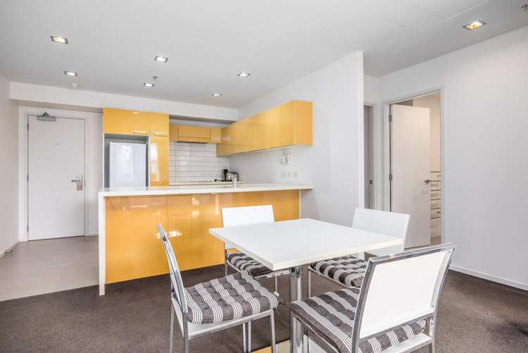 2M/14 Upper Queen Street Auckland Central_6