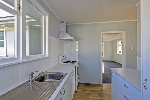 1025A Bledisloe Street Raureka_4