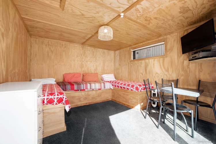 836 Cove Road Waipu_15