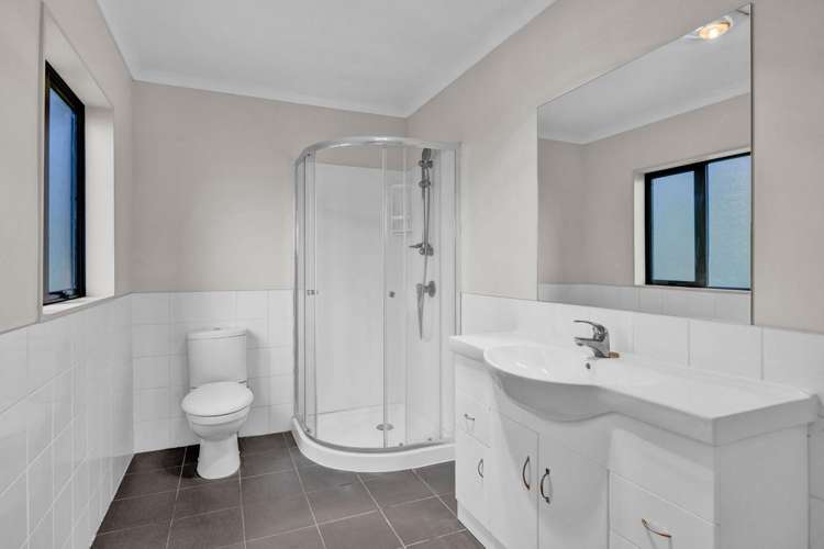 8 County Drive Hawera_9