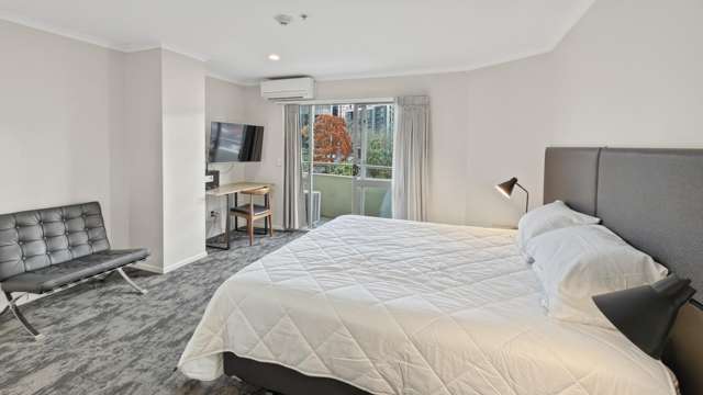 Furnished Executive Apartment with Park Views