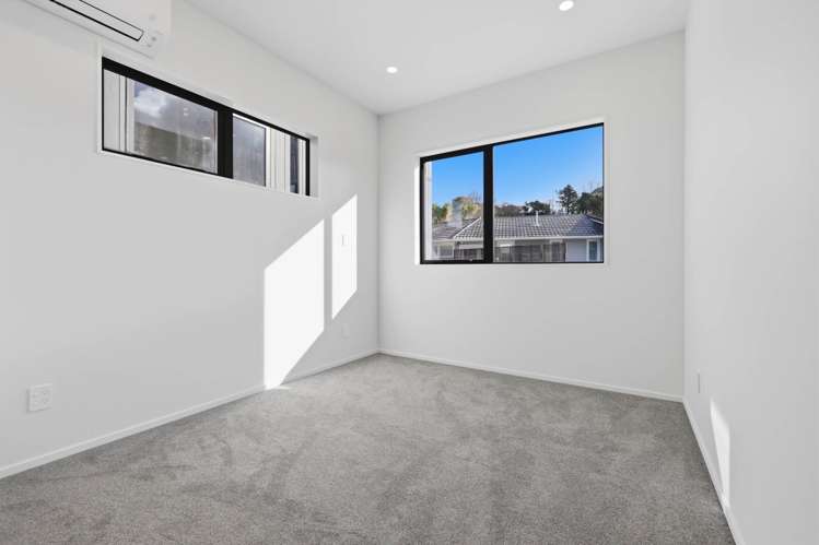 18C Hatherlow Street Glenfield_16