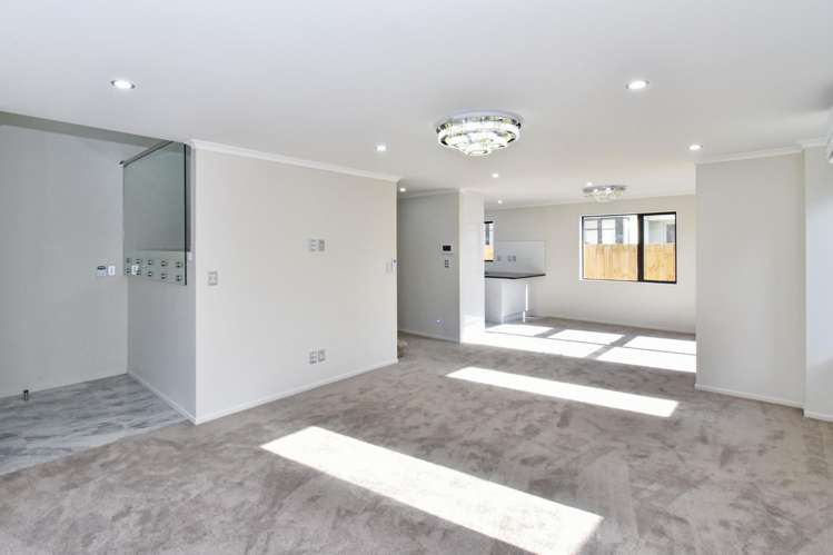 8 Cambridge Road Manurewa_3