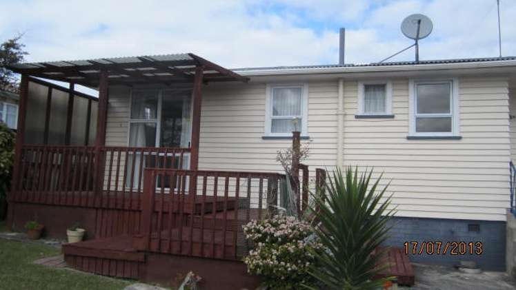 21 Sylvan Crescent Te Atatu South_6