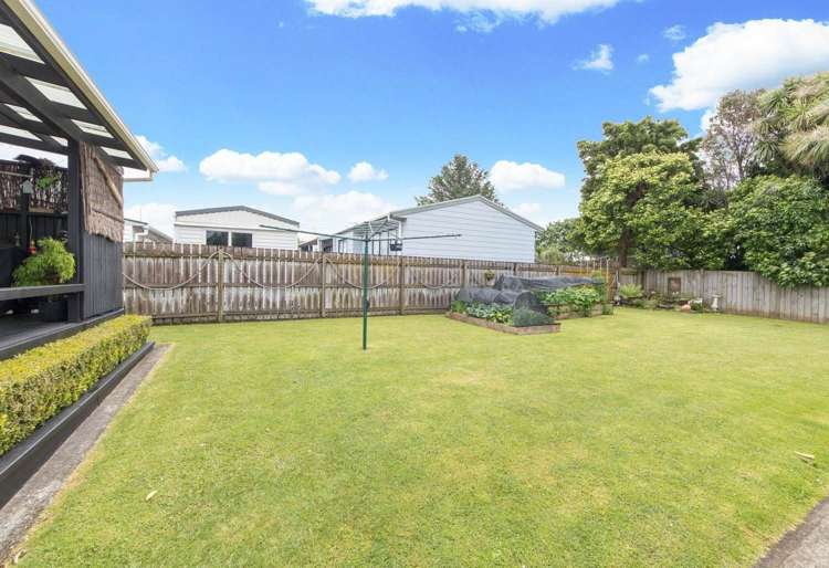 6 Woodford Avenue Henderson_13