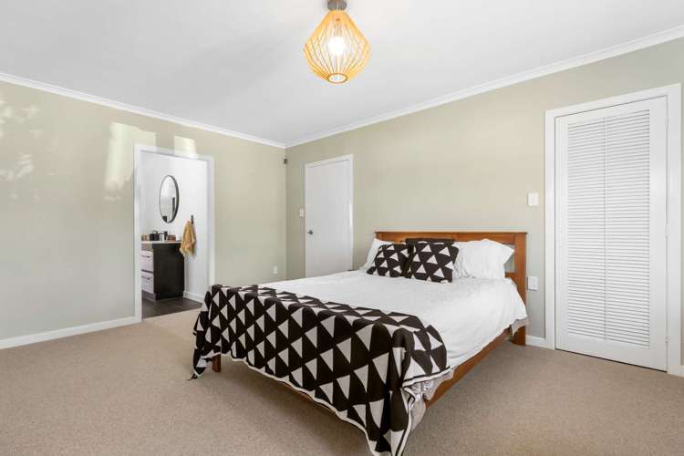 61 Pleasant Road Glen Eden_13