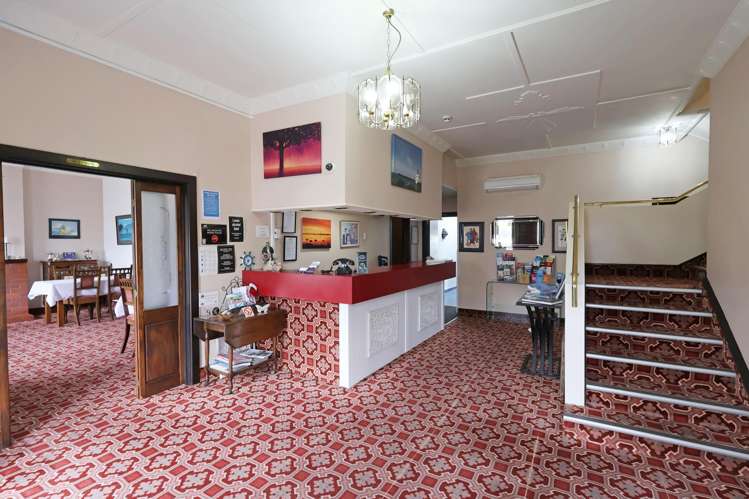 40 Gore Street + 41 Barrow Street Bluff_10