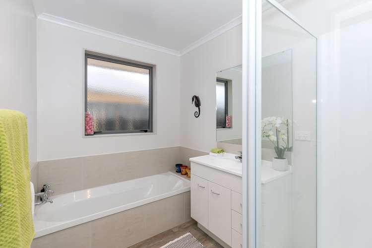 22 Max Landing Grandview Heights_12