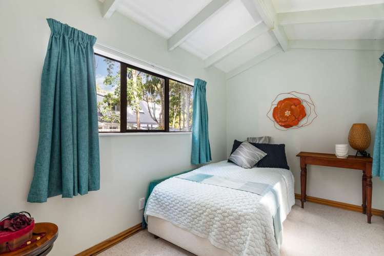 25 Napuka Road Henderson Valley_14