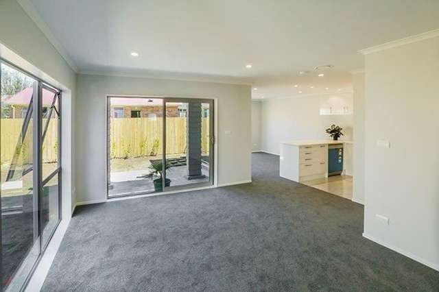 1/11 Crosher Place Silverdale_3