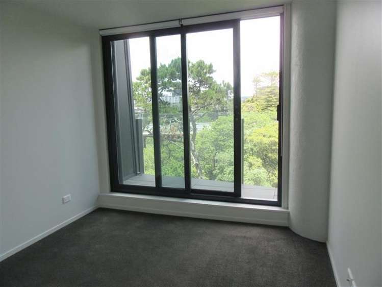 604/18 Saint Martins Lane Grafton_12