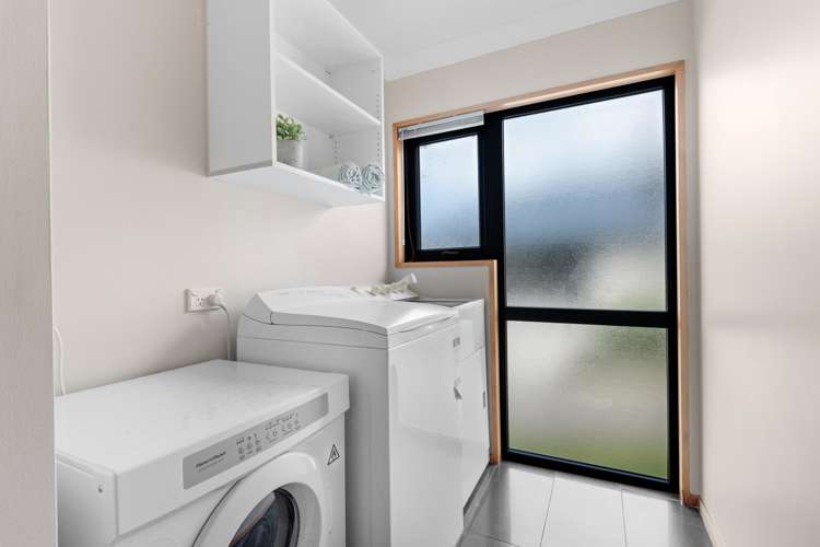 8 Joe Brown Avenue Mosgiel_19