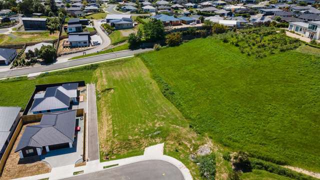 Elevated flat build pads in Hart Rise