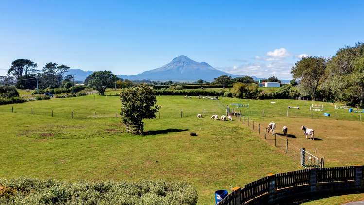 160 Upper Kina Road Opunake_19