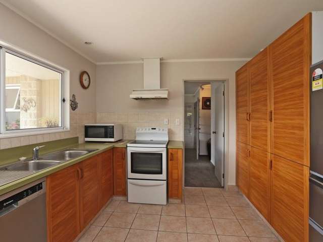 8 Ross Place Greenmeadows_2