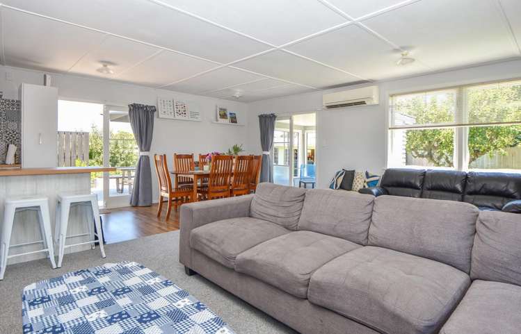 10 Fairbrother Street Carterton_8