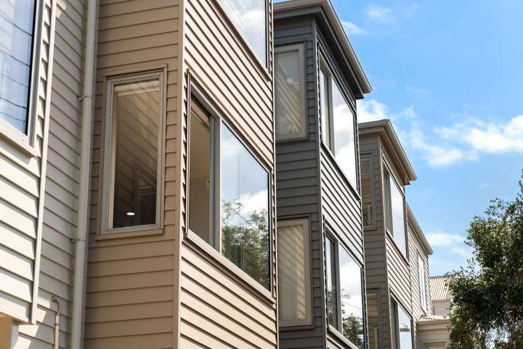 2/15 Roxburgh Street Mount Victoria_24