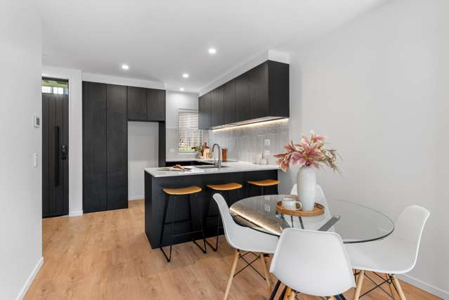 3/15 Donald Place Merivale_2