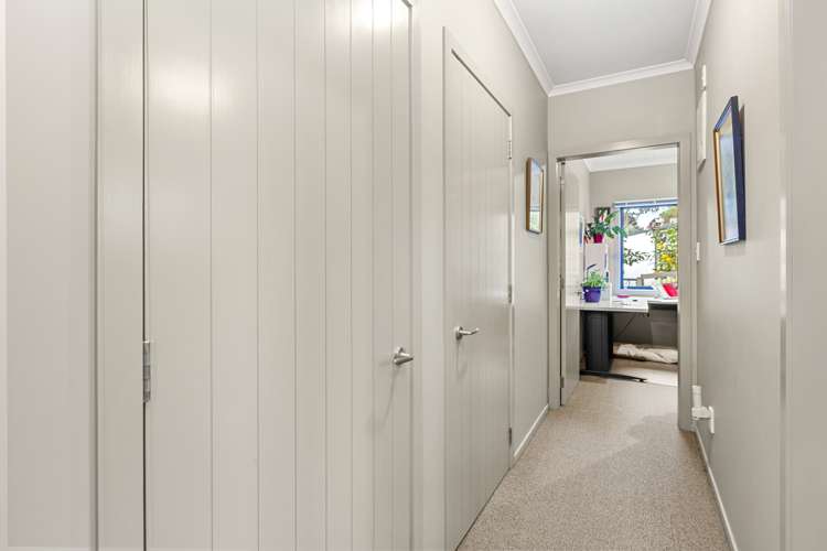 25J Violet Street Raglan_11