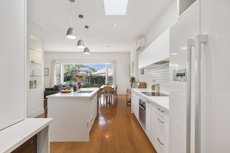 48 Cardwell Street Onehunga_7