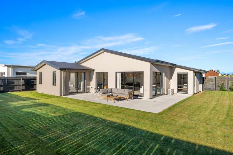 28 Rose Manor Drive Springlands_32