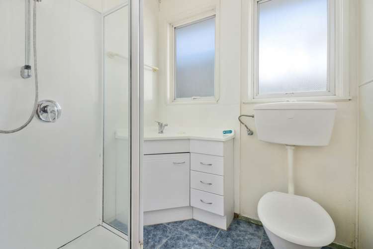 3 Yorkton Rise Mangere Bridge_17