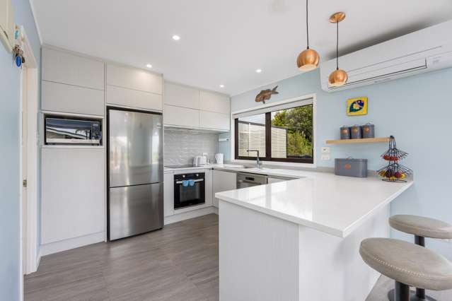 6 Kauri Crescent Snells Beach_2