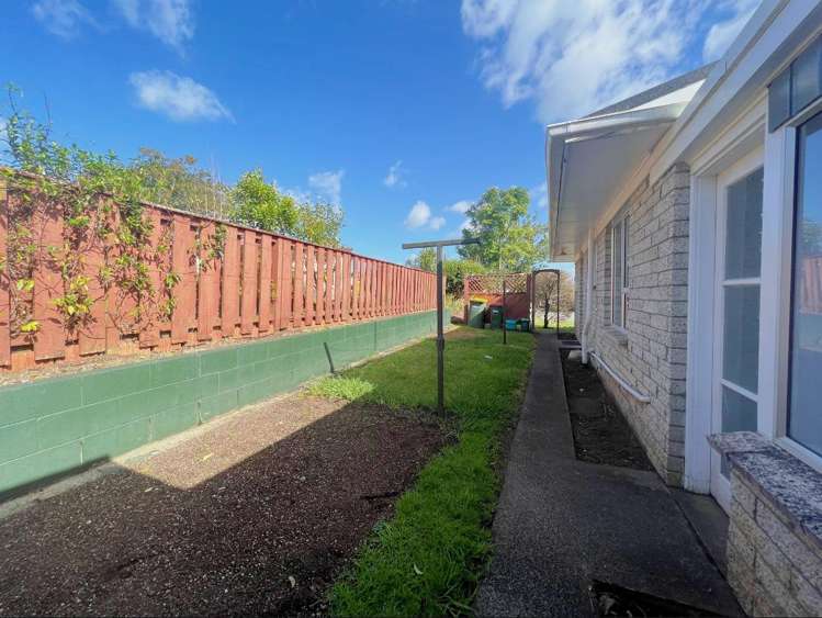 17A Russleigh Drive 1057_14