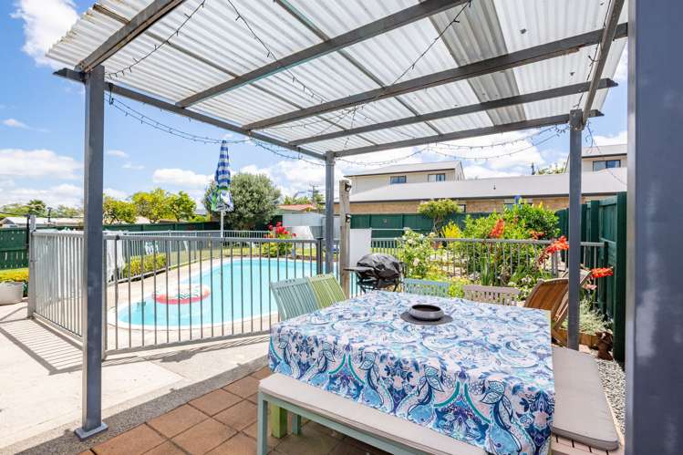 9 Matthews Crescent Melville_17