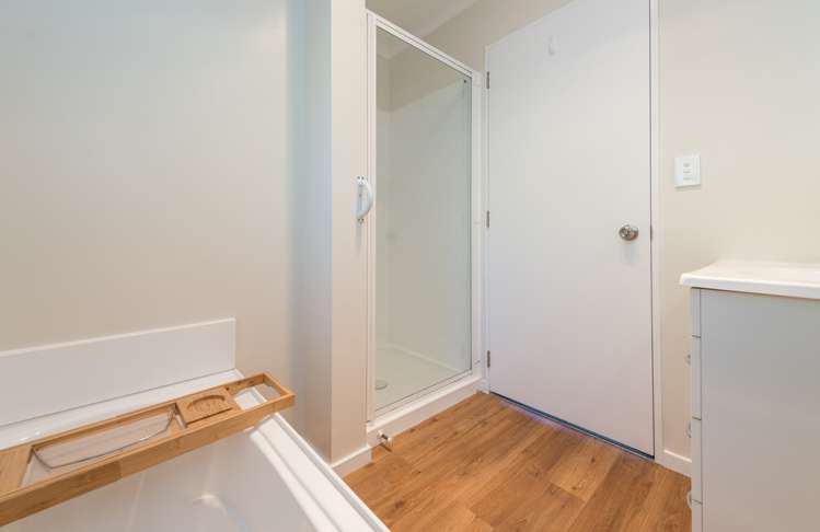 8 Somerville Lane Brightwater_12