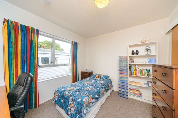 12 Walker Crescent Bulls_9