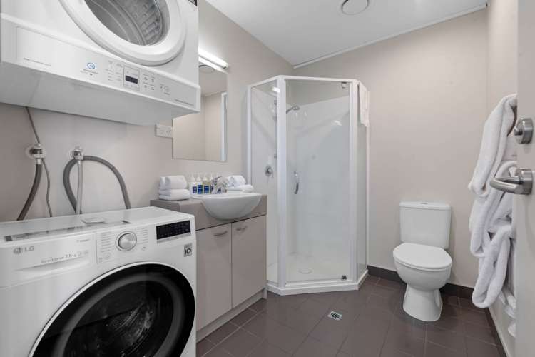 1208/17 Amersham Way Manukau_12