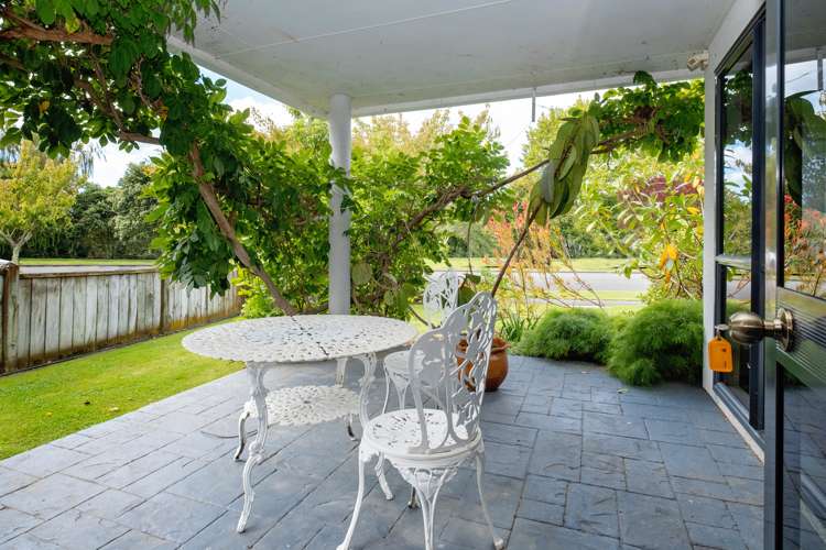 5 Kensington Drive Taradale_8