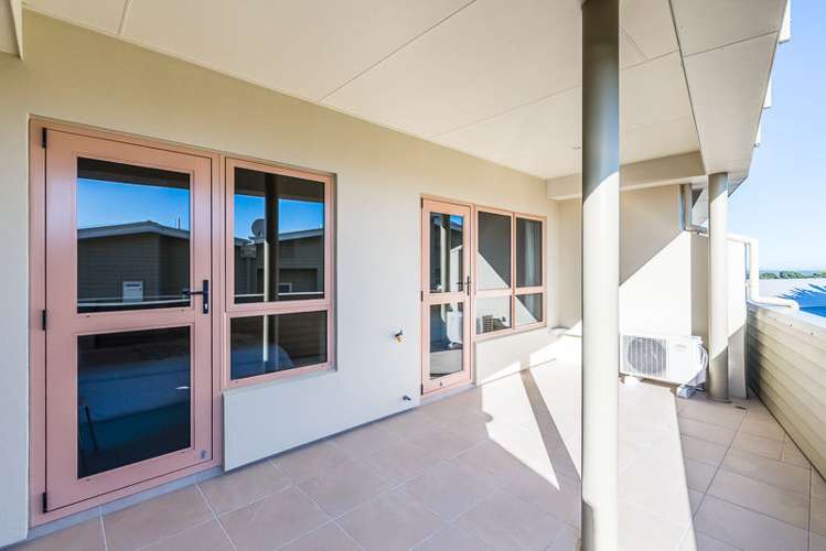 12/1 Marine Parade Paraparaumu Beach_15