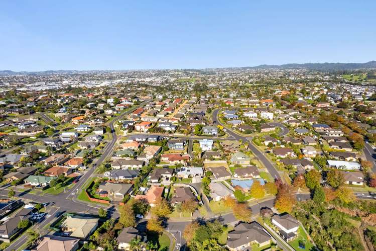 6 Bibury Avenue Henderson_26