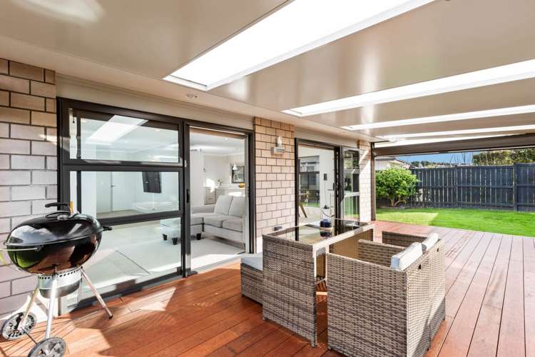 7 Kirkaldy Street Wattle Downs_11