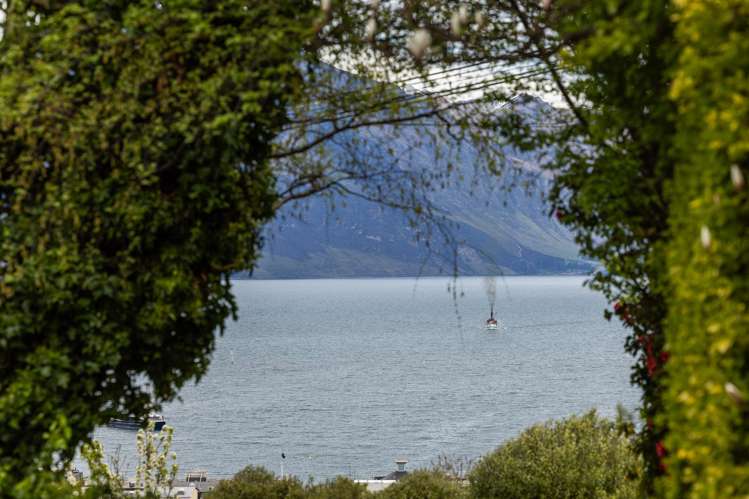 61 Hallenstein Street Queenstown_8