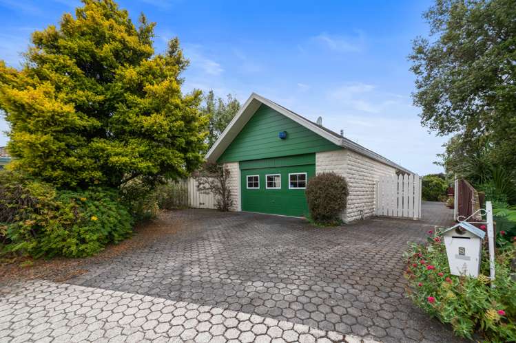 8 Totara Place Redwoodtown_1