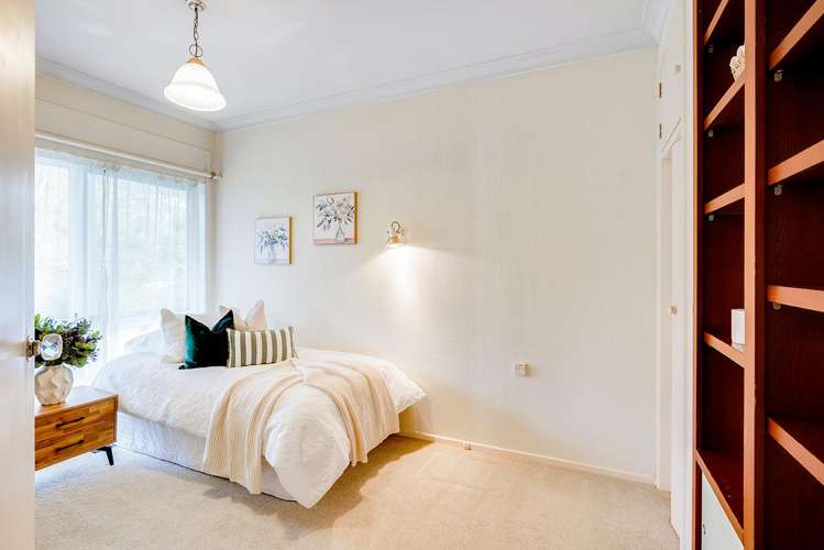 943 River Road Queenwood_16