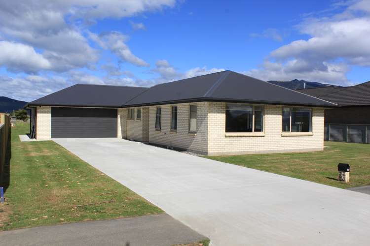67 Howden Street Te Anau_0