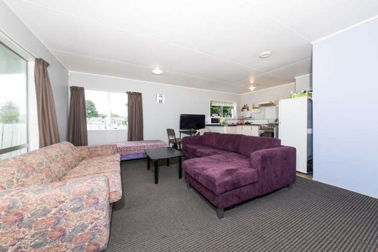 1/12 Miriam Corban Heights Henderson_8