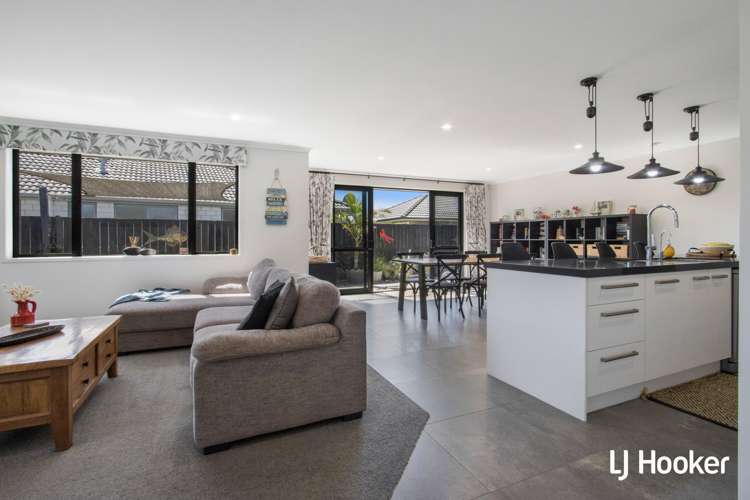 14 Reel Road Athenree_8