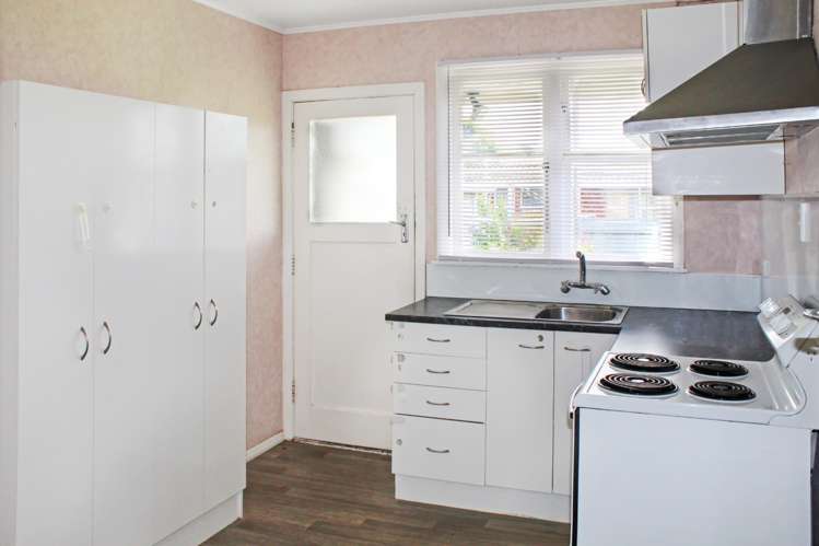 99 College Street 10921_1