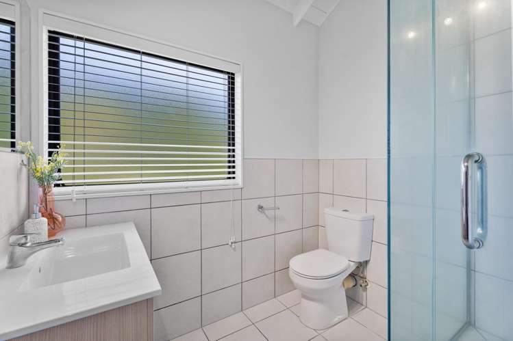 4 Ruka Lane St Johns_12