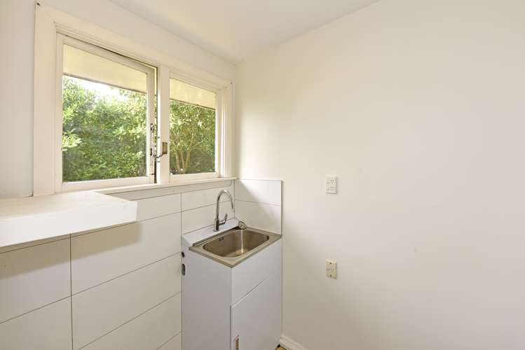 178 Shortland Street Aranui_12