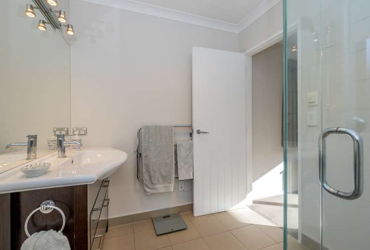 38 Kotuku Drive Paraparaumu Beach_13