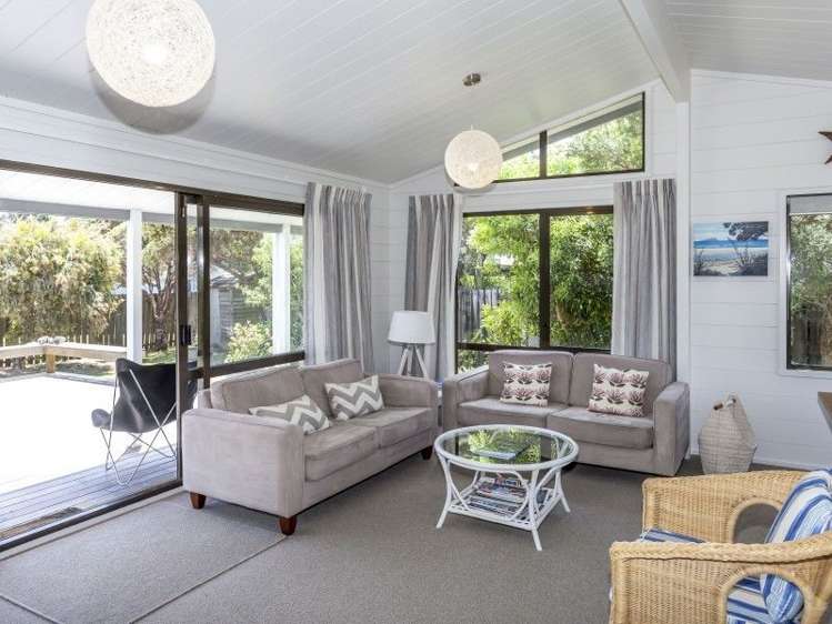 7 Courtney Close Pauanui_10