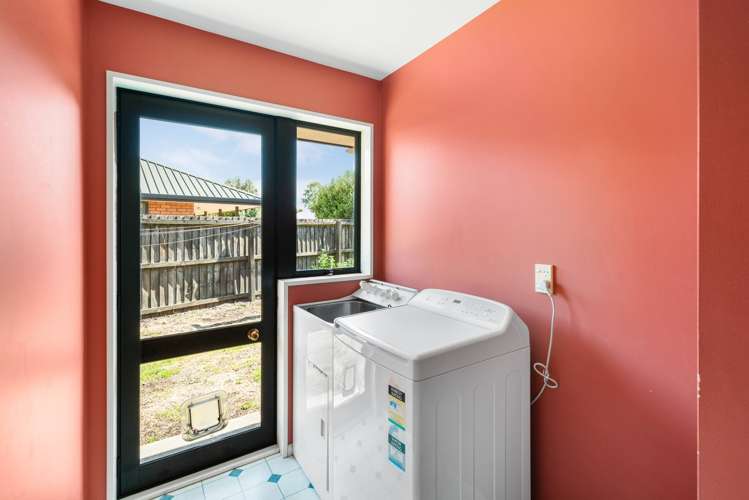 6 Durrell Way Rolleston_17